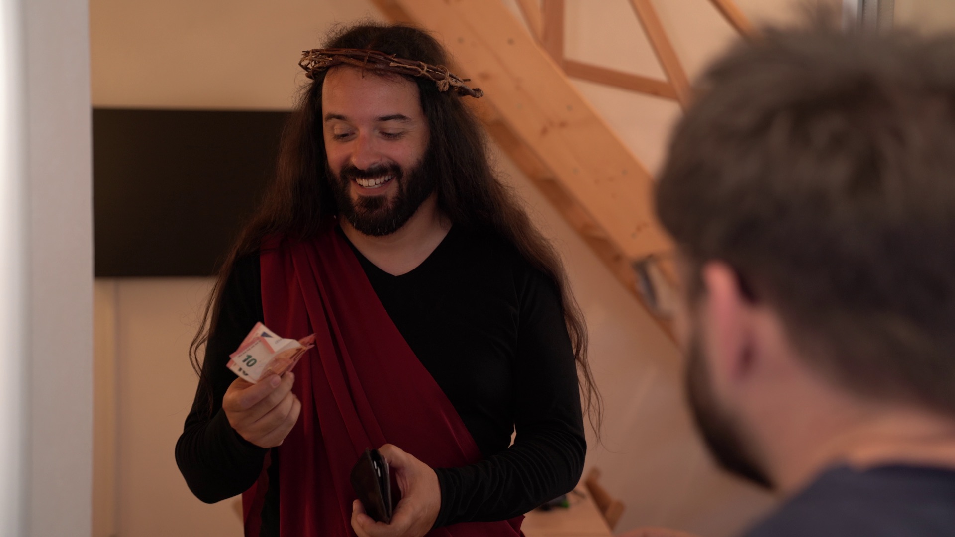 Paulo Gonçalves como OficialJesusCristo3 em Fora da Cruz